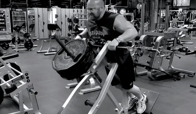 plate loaded rows for a massive and ripped back