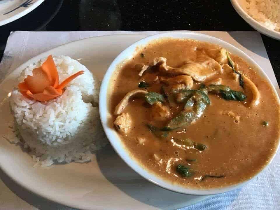 1600 calorie meal plan Thai panang curry chicken and rice