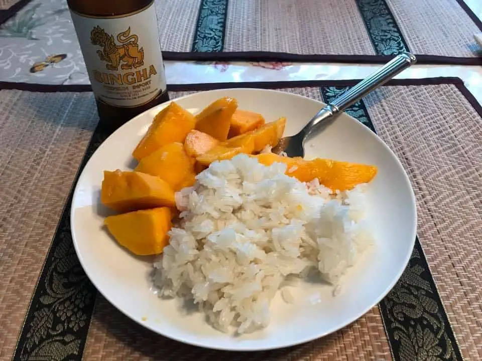 cheat meals for mass thai dessert sticky rice mango