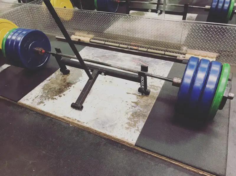 deadlift platform for strength training and bodybuilding workouts