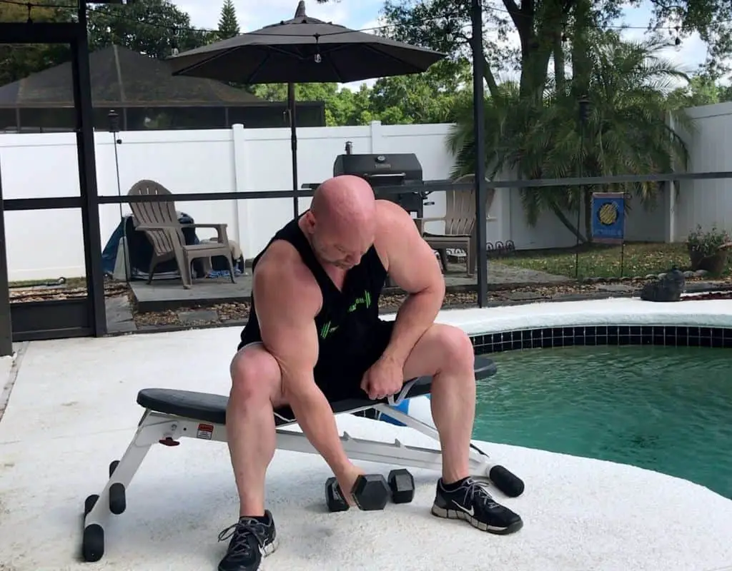 Dumbbells - biceps - concentrated curls2