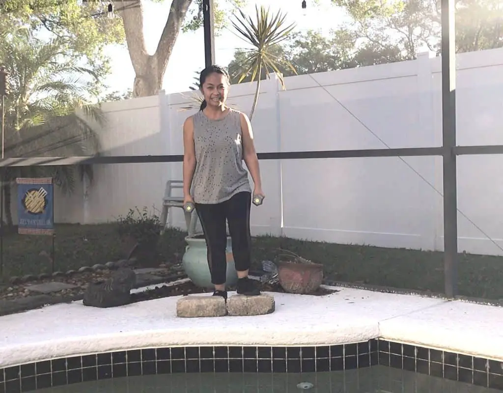 dumbbell step-up2 - woman