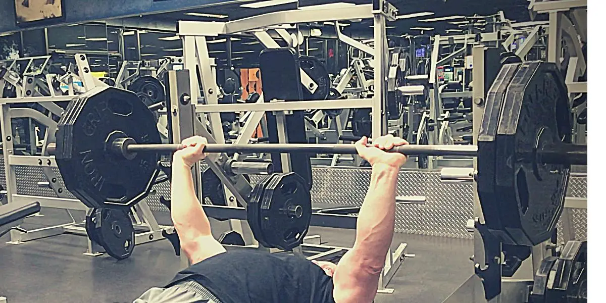 increase your bench press after taking a break from the gym