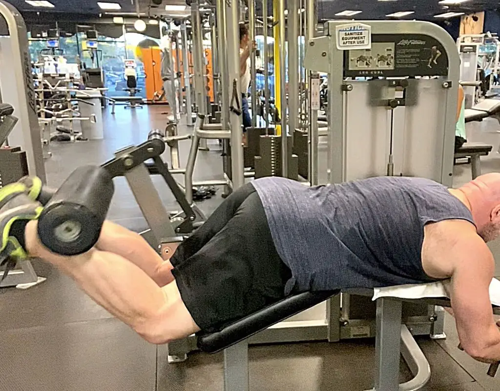 Legs - Lying leg curls