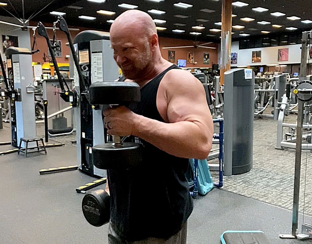 Hammer curls dumbbell biceps exercise