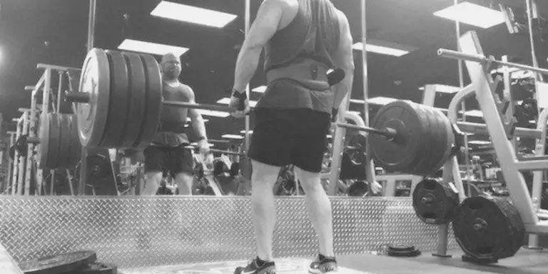lift heavy without injury