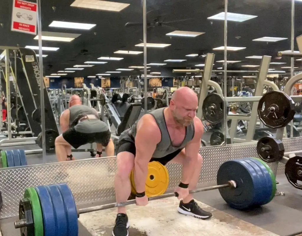 Deadlifts - sumo pull 415